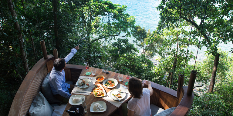 Treetop Dining In Thailand